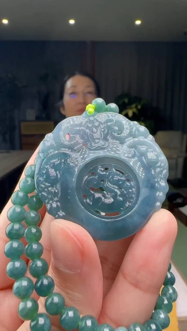 【闪购商品】翡翠吊坠(赠链)未镶嵌多样性发一XM@@WS1WX26552