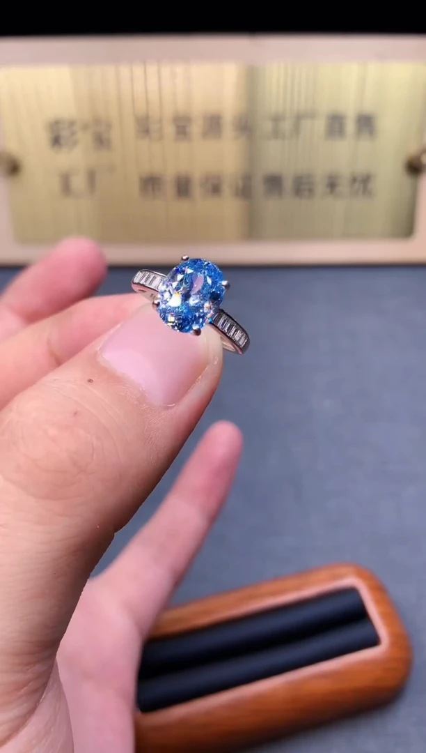 海蓝宝石戒指银S925镶嵌5658