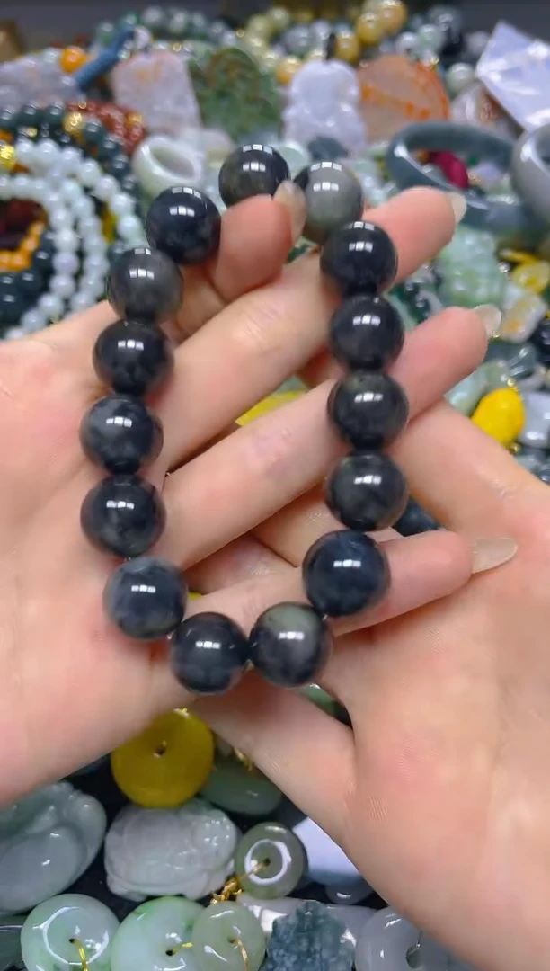 颈饰未镶嵌翡翠13MM/ T /翡翠A货，一件也是批发价