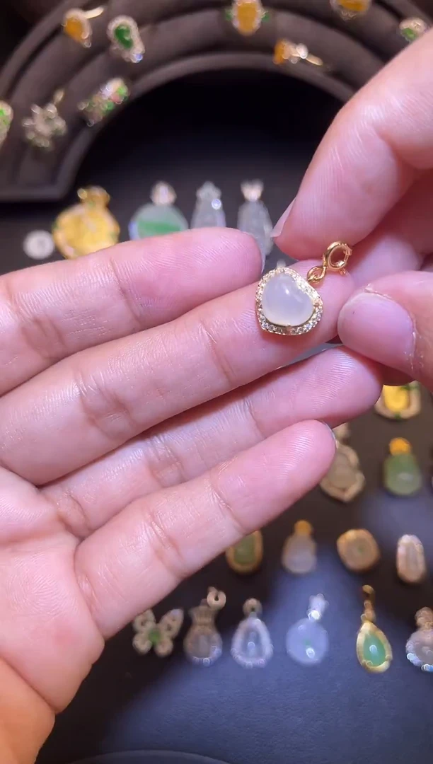 吊坠(不含链)银S925镶嵌翡翠1