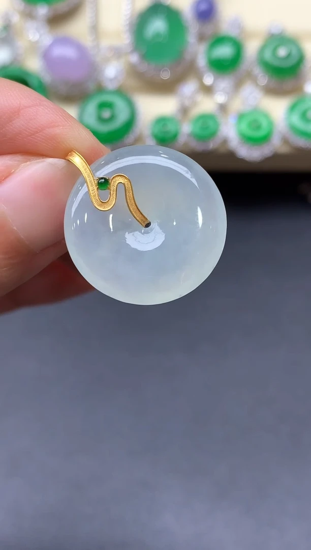 颈饰18K金镶嵌翡翠128-中国好珍宝