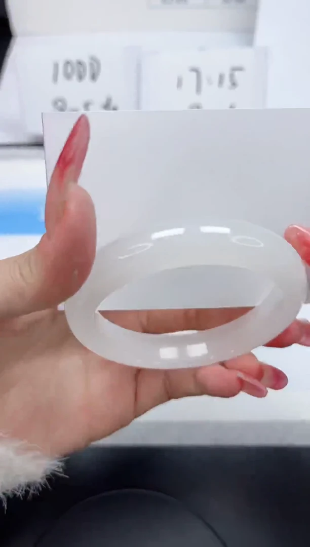 【闪购商品】石英质玉手镯未镶嵌090/56.9