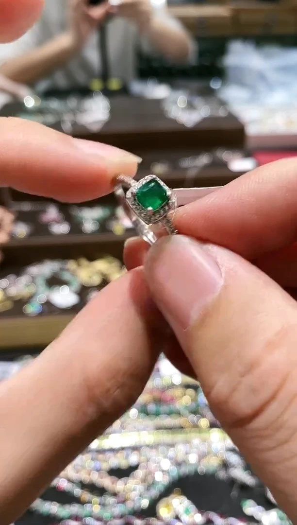 【闪购商品】祖母绿戒指银S925镶嵌戒指