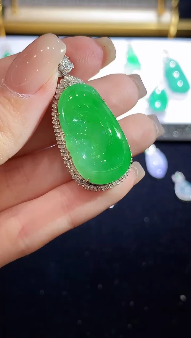 翡翠18K金镶嵌吊坠(不含链)XY多样性发其一