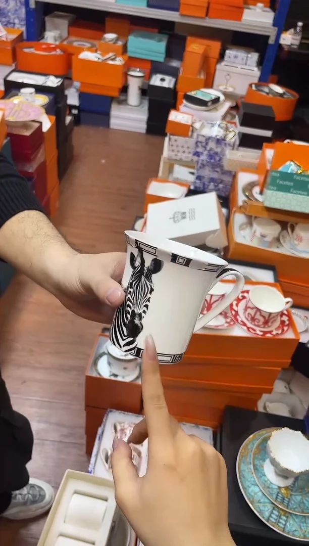 杯鸿辉家品牌瓷器，京东包邮！