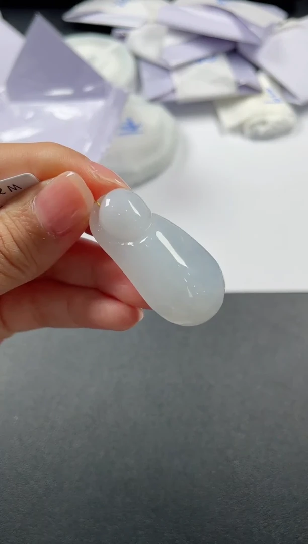 翡翠未镶嵌颈饰  1255