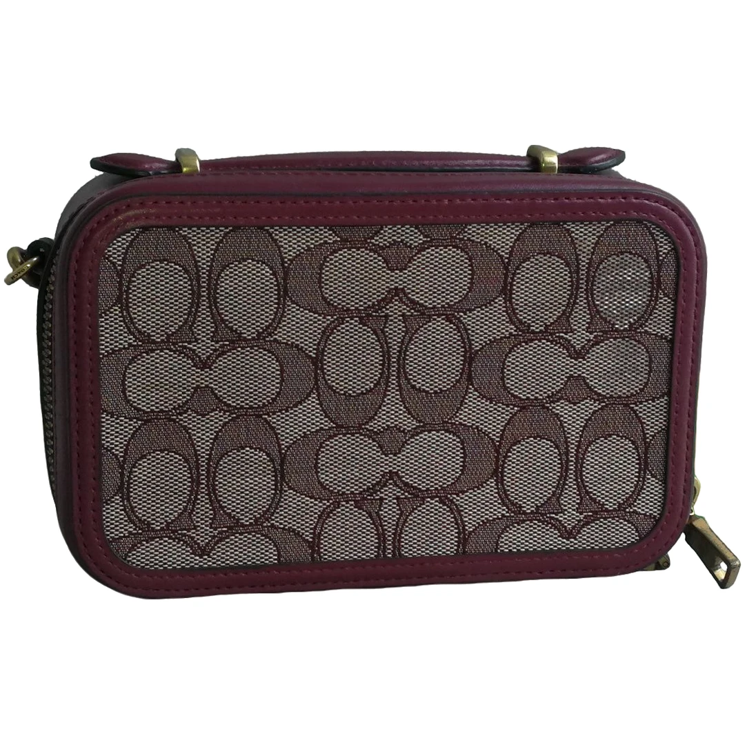 95新  coach  香布雷盒子包  071301