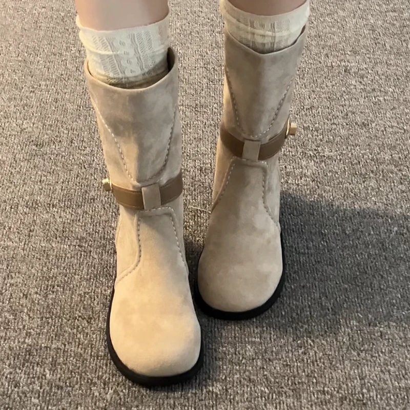 皮带扣简约学院风时装靴女2025秋冬新款增高舒适法式配裙短筒靴潮