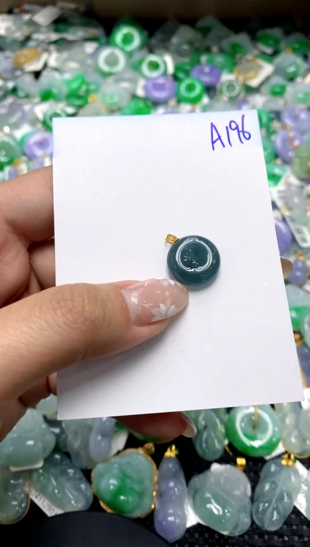 【闪购商品】翡翠颈饰18K金镶嵌1111111111111111