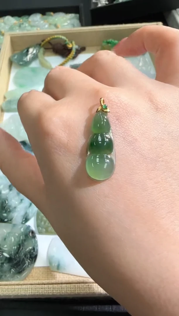 【闪购商品】翡翠颈饰18K金镶嵌250214229