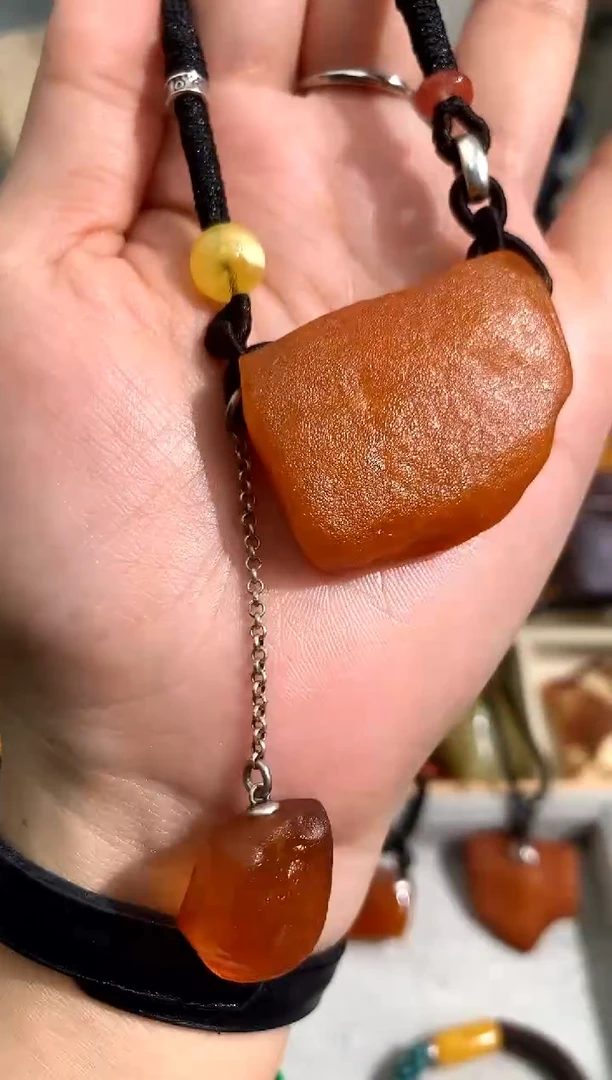 【闪购商品】蜜蜡裸石未镶嵌似玉