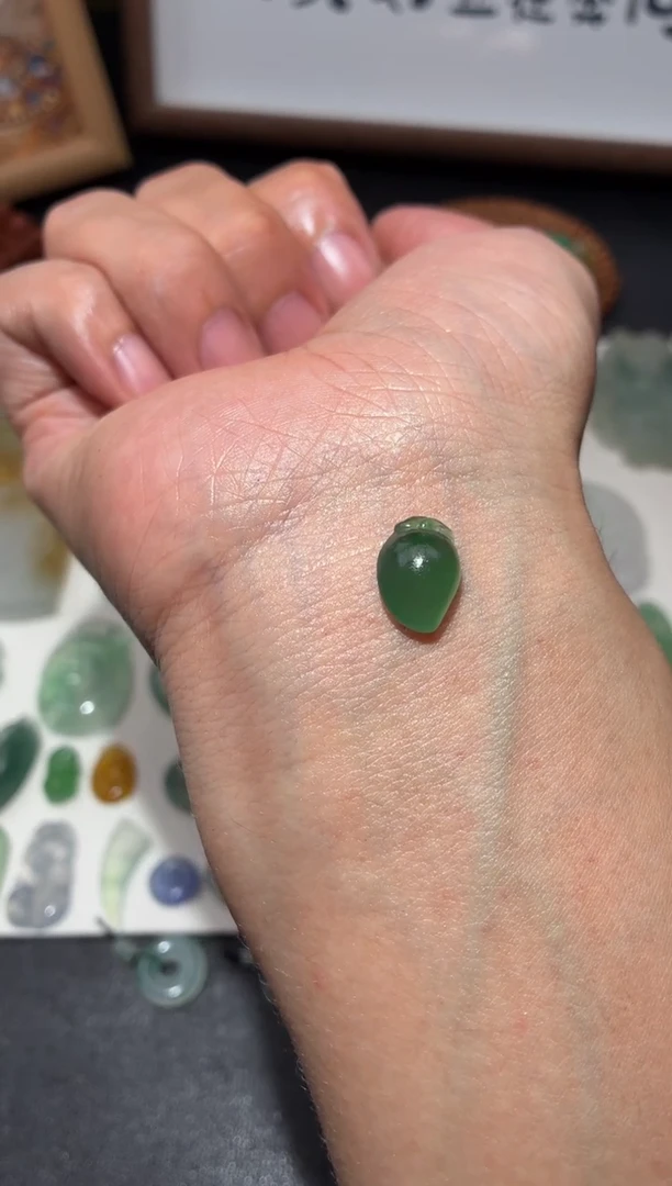 未镶嵌定制翡翠翡翠