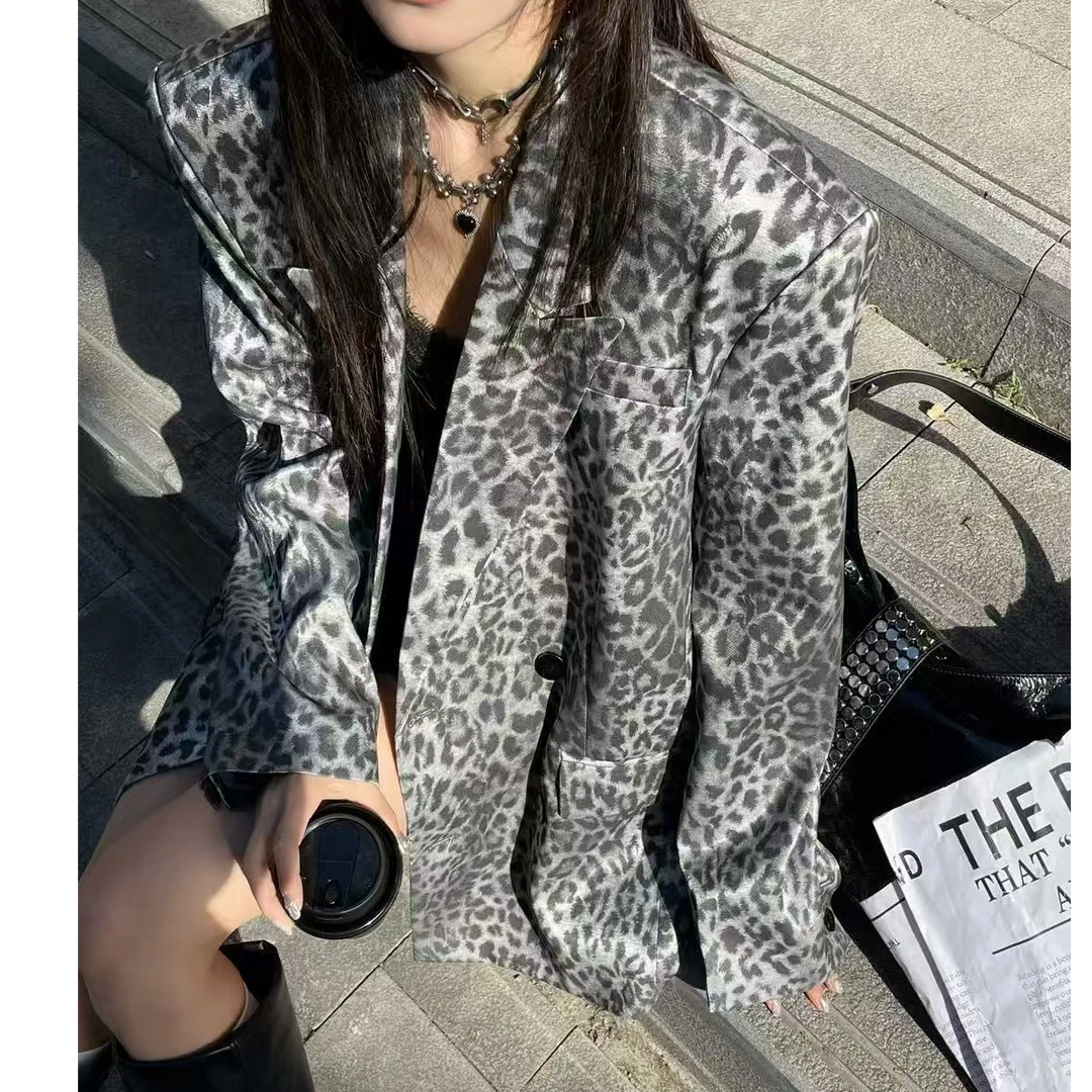 欧韩时尚豹纹垫肩西装外套
