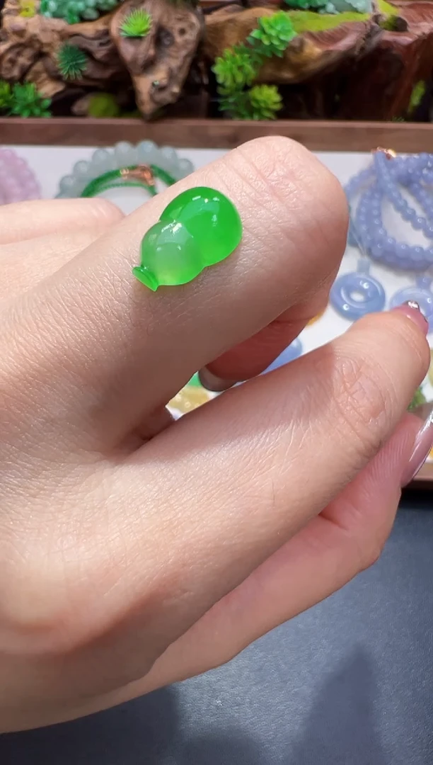 未镶嵌定制翡翠12*8.1*3.9葫芦