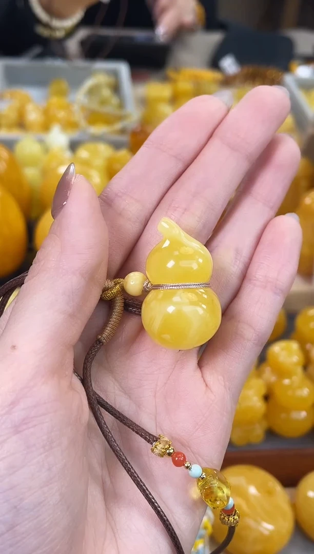 裸石琥珀未镶嵌J14