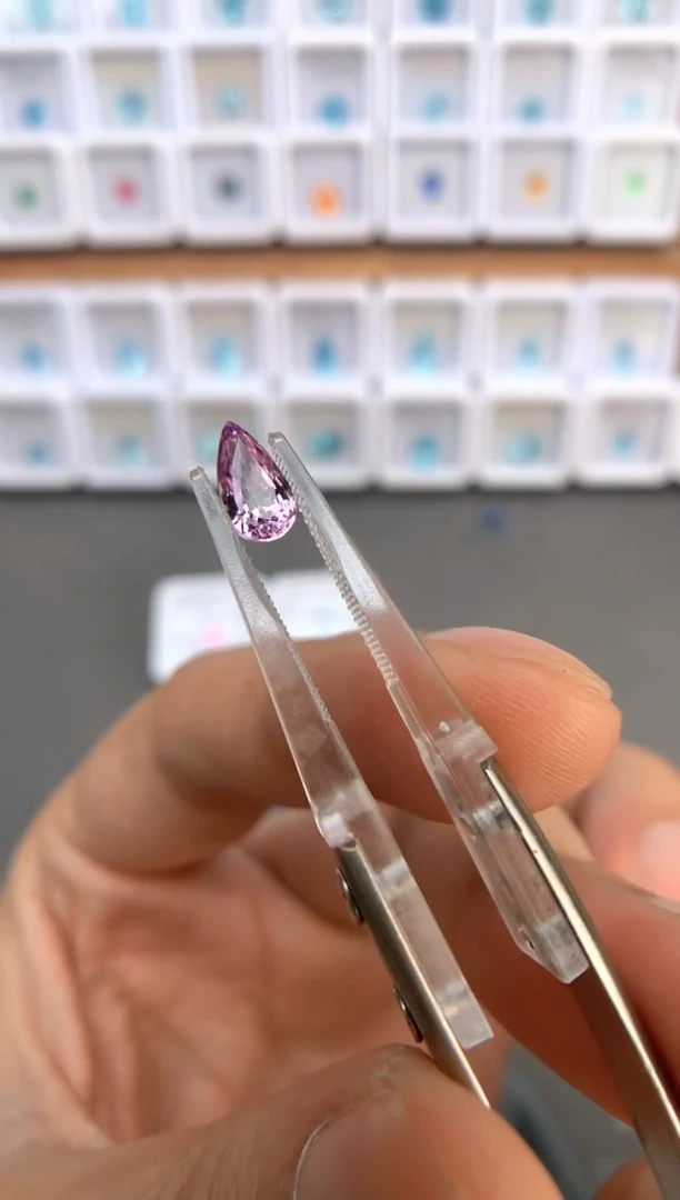 未镶嵌裸石定制尖晶石1.12ct