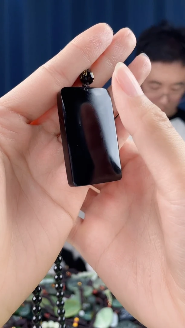 未镶嵌和田玉挂件拍一发一，多样性发货