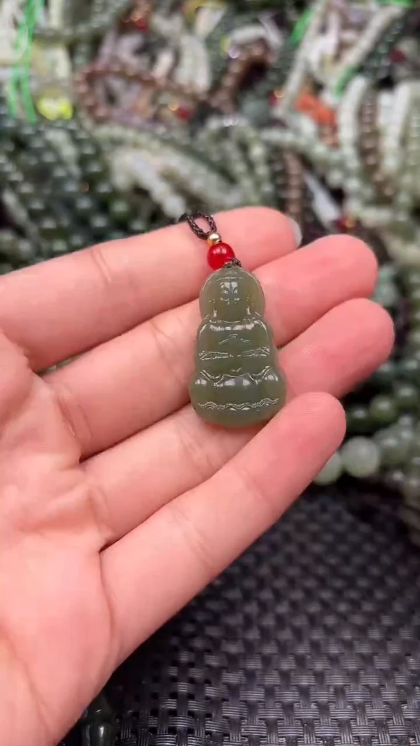 颈饰未镶嵌和田玉1