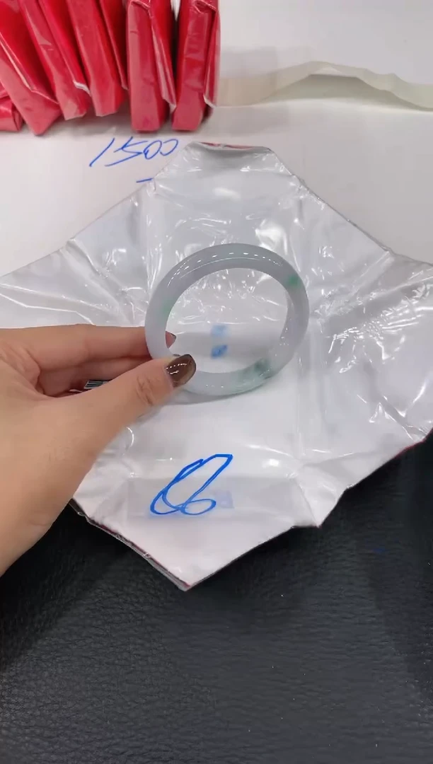 【闪购商品】翡翠手镯未镶嵌手镯