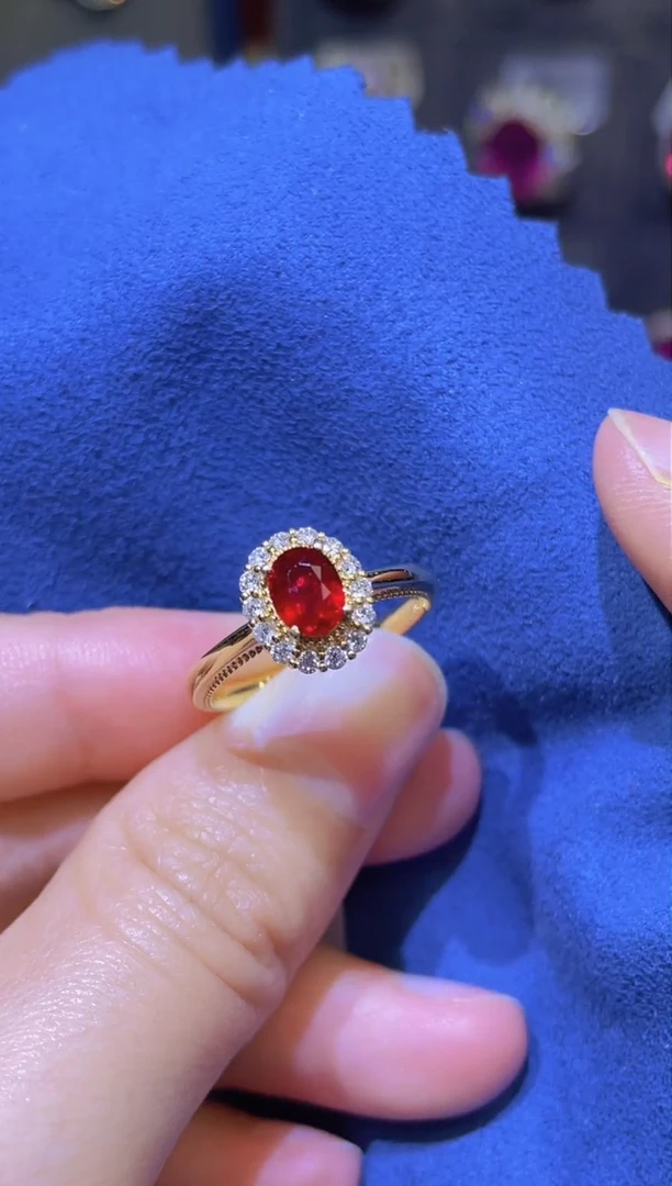 【闪购商品】红宝石戒指18K金镶嵌/0.76ct/无烧鸽血红