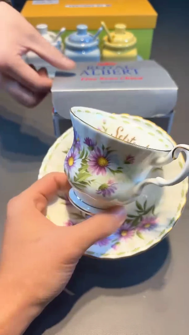 【闪购商品】瓷片9新号开播啦全场福利保正保真