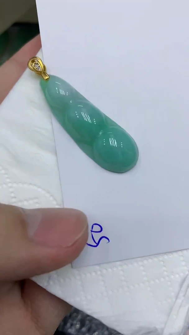 颈饰未镶嵌翡翠缅甸A货翡翠