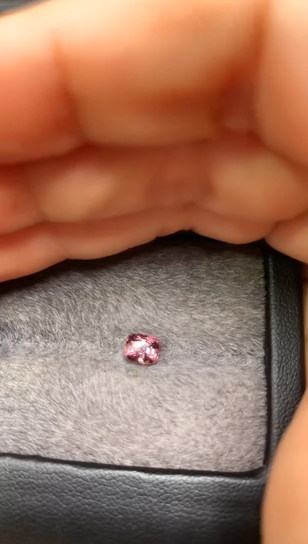 【闪购商品】尖晶石裸石未镶嵌枕型 色调 ct