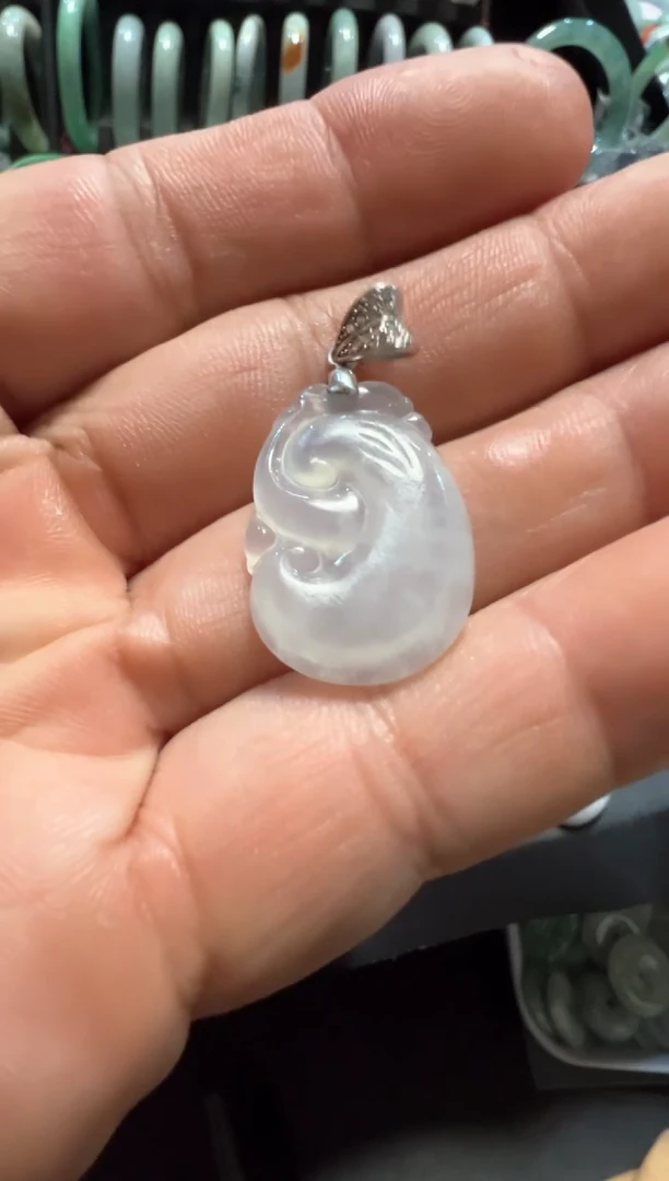 【闪购商品】翡翠挂件未镶嵌如意吊坠