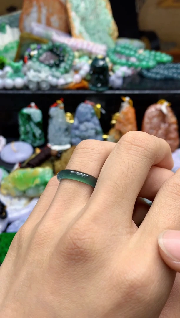 颈饰未镶嵌翡翠米*天然缅甸翡翠A货