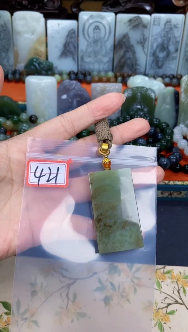 和田玉未镶嵌颈饰和田玉