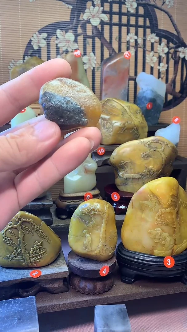 寿山石印石岁****3寿山石,田料溪蛋