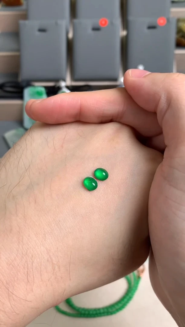 未镶嵌定制翡翠裸玉