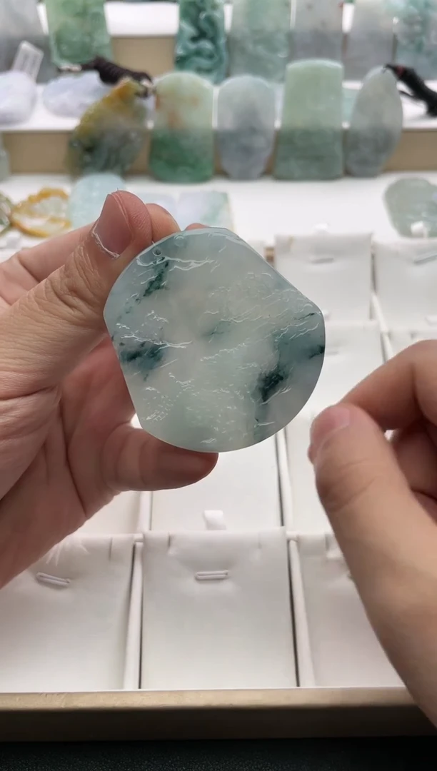 【闪购商品】翡翠颈饰未镶嵌..../2/16/ 232