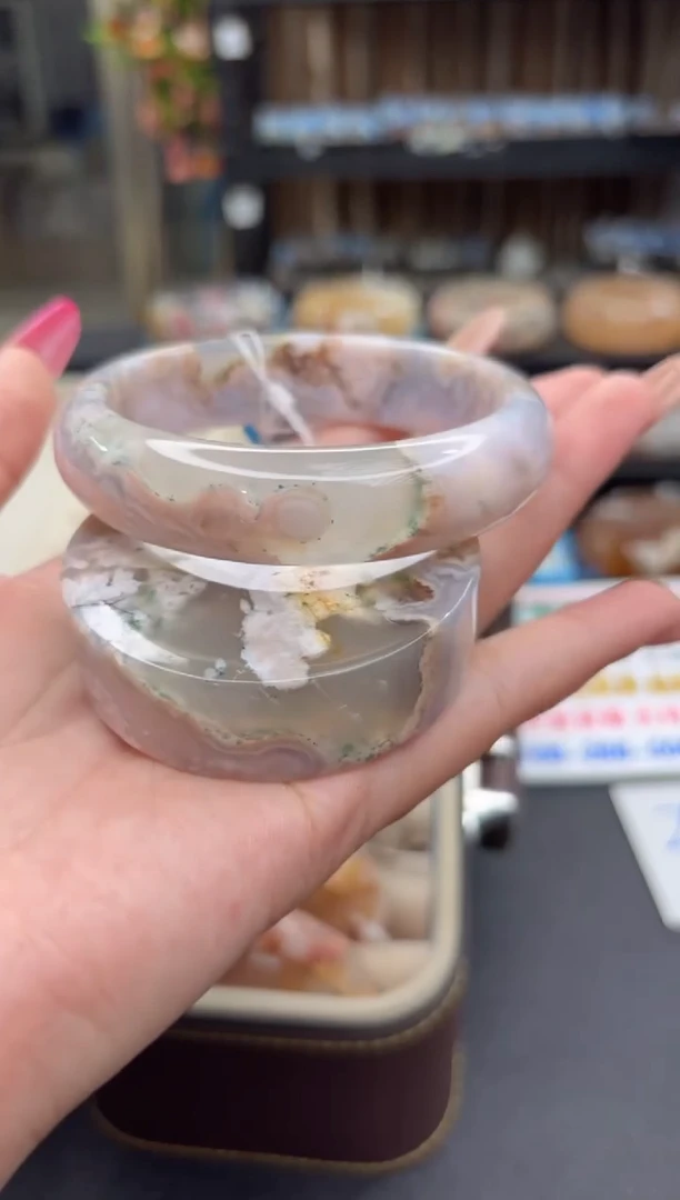 未镶嵌手镯石英质玉145(62圈赠送镯心)