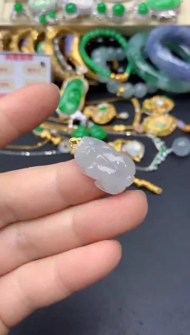 颈饰未镶嵌翡翠5 -中国好珍宝