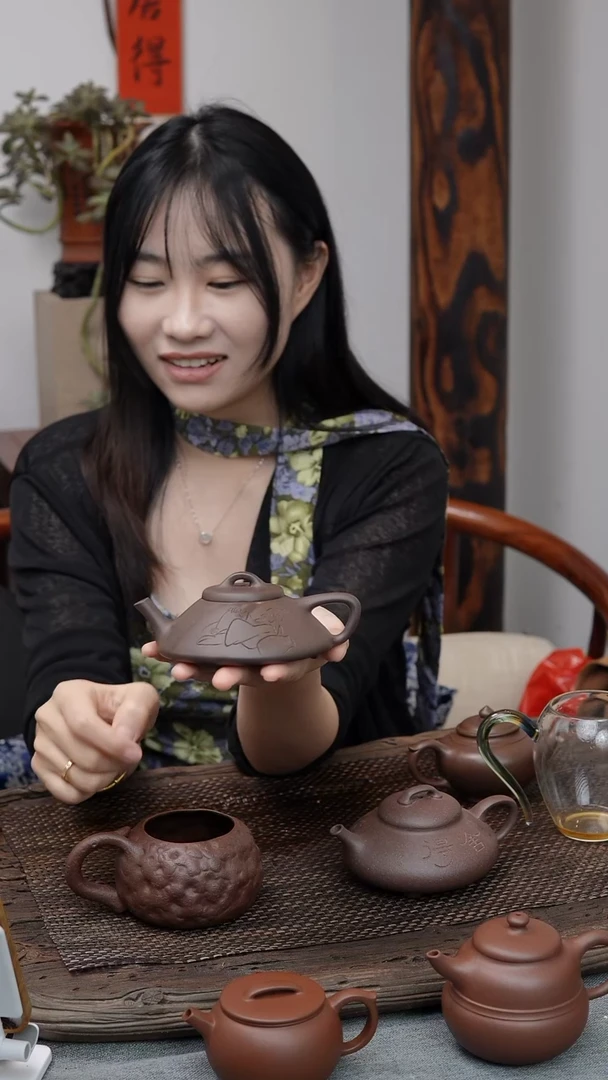 茶壶紫砂?**甲合瓢半手170CC紫泥
