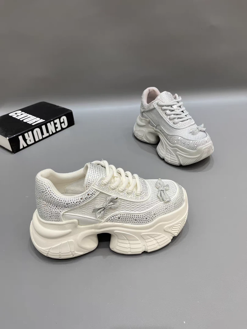 水钻蝴蝶厚底老爹鞋女2025夏网面轻便透气满钻松糕休闲运动鞋