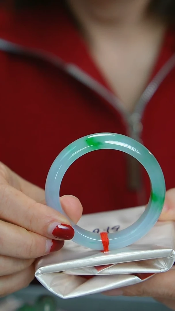 【闪购商品】翡翠手镯未镶嵌22号/A货圈口52手镯正圈/GG/1