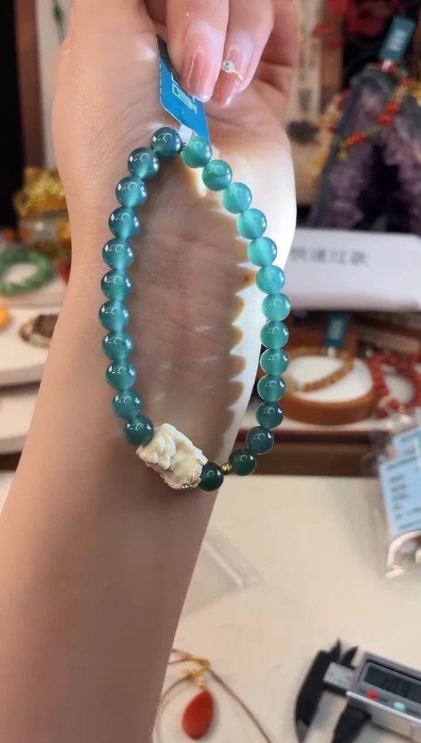 未镶嵌翡翠手饰@@I921H014117