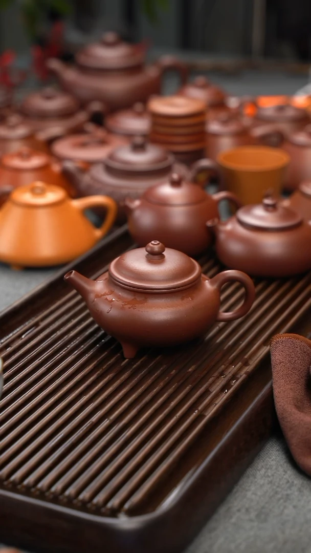 茶壶紫砂台西黑紫泥三足盉