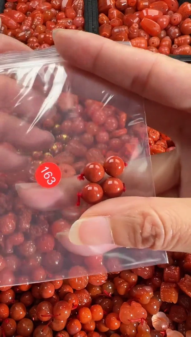 【闪购商品】南红玛瑙颈饰未镶嵌1