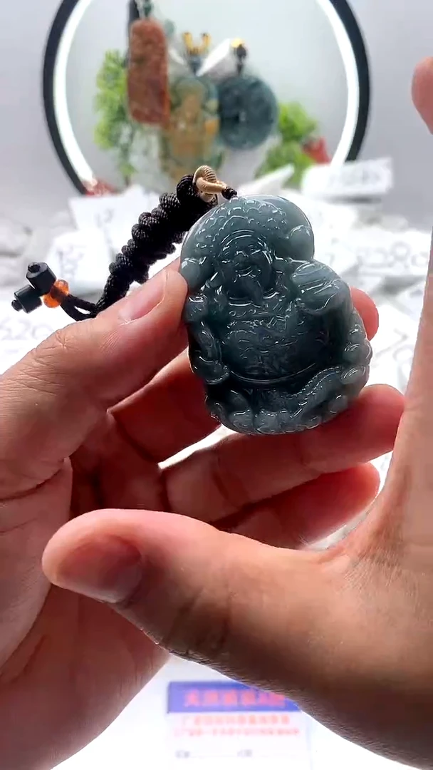 【闪购商品】翡翠颈饰未镶嵌财神【品质一般介意慎拍】