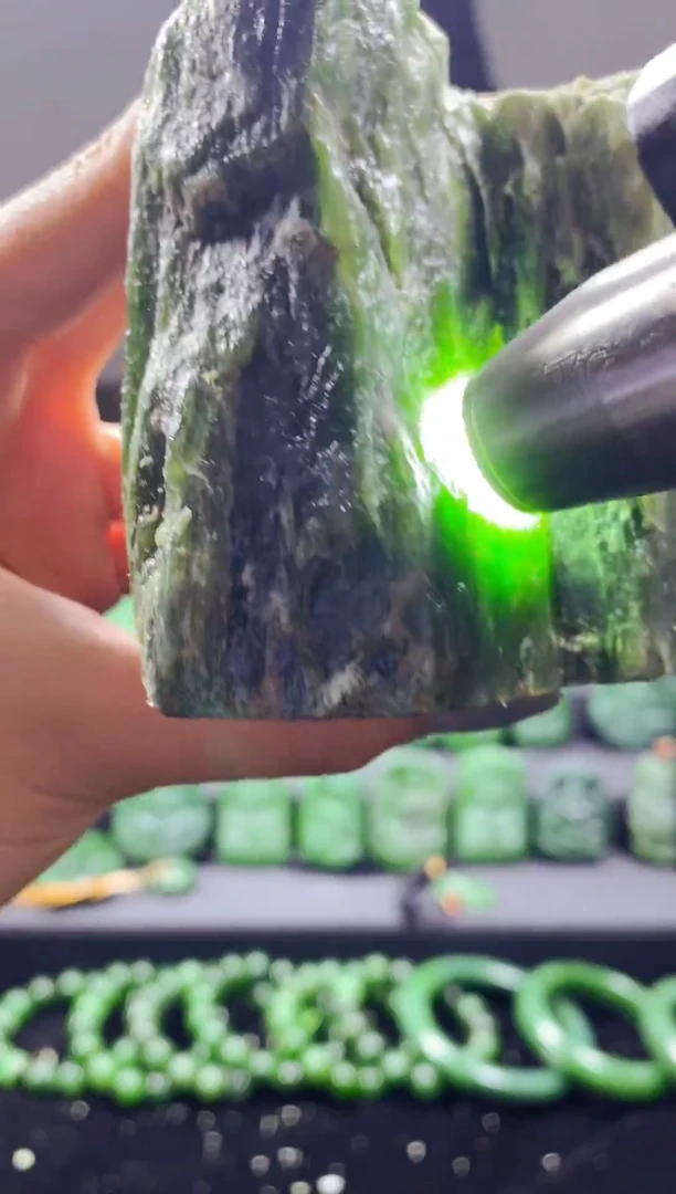 未镶嵌和田玉珠宝半成品1