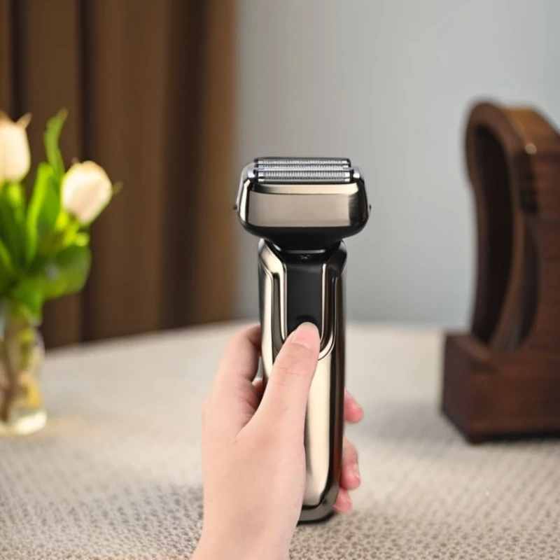 moonhawk/月鹰往复式四刀头刮胡刀男士便携电动男生刮胡刀