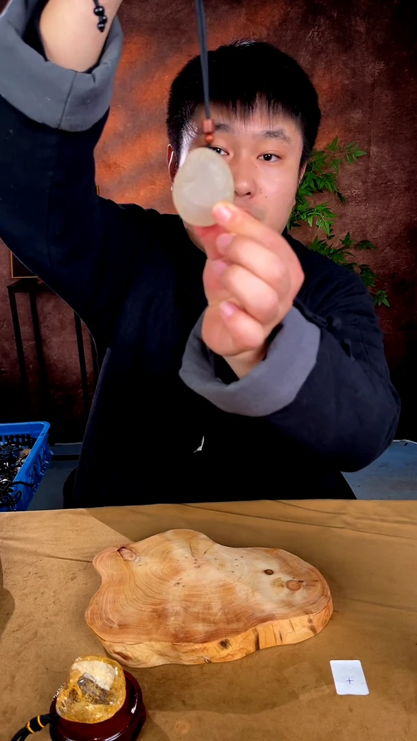 水晶摆件未镶嵌18