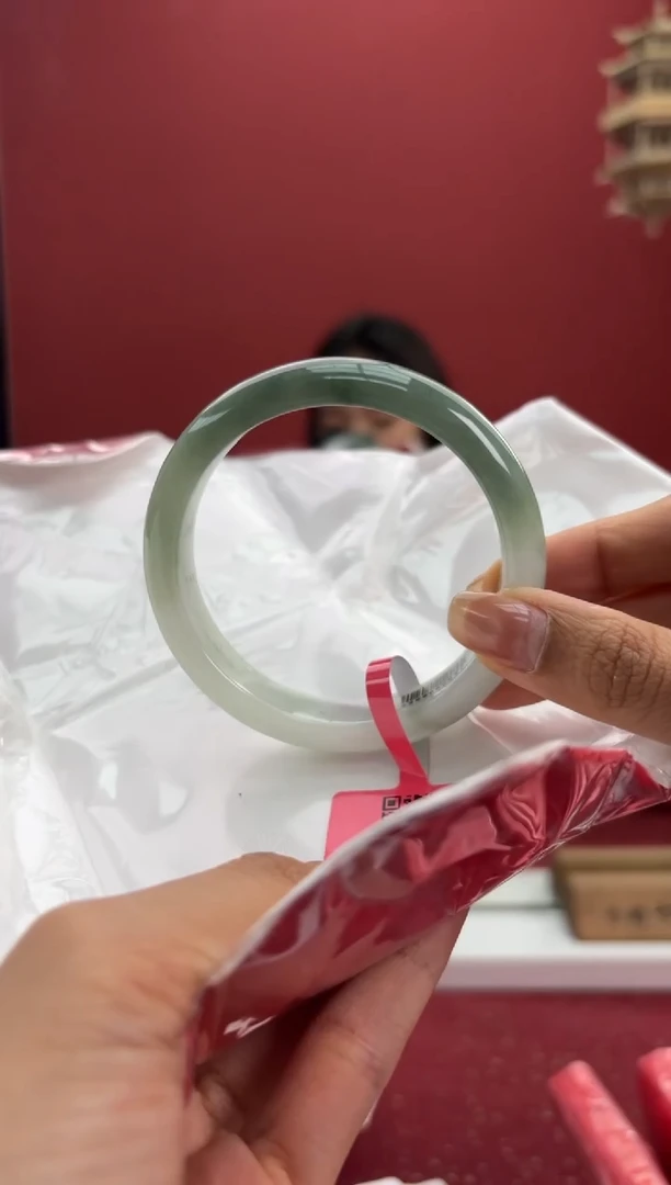 翡翠手镯未镶嵌6手镯