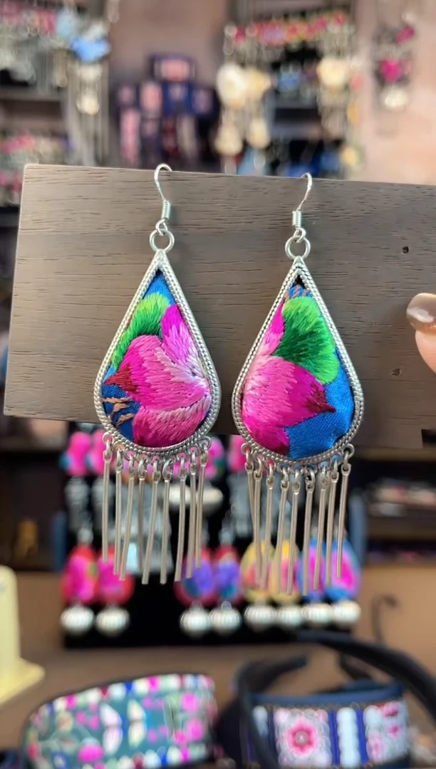 织绣民族风手工非遗老绣饰品458