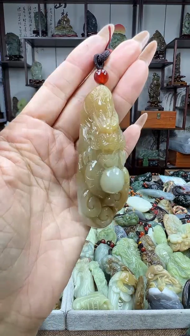 未镶嵌和田玉把件1