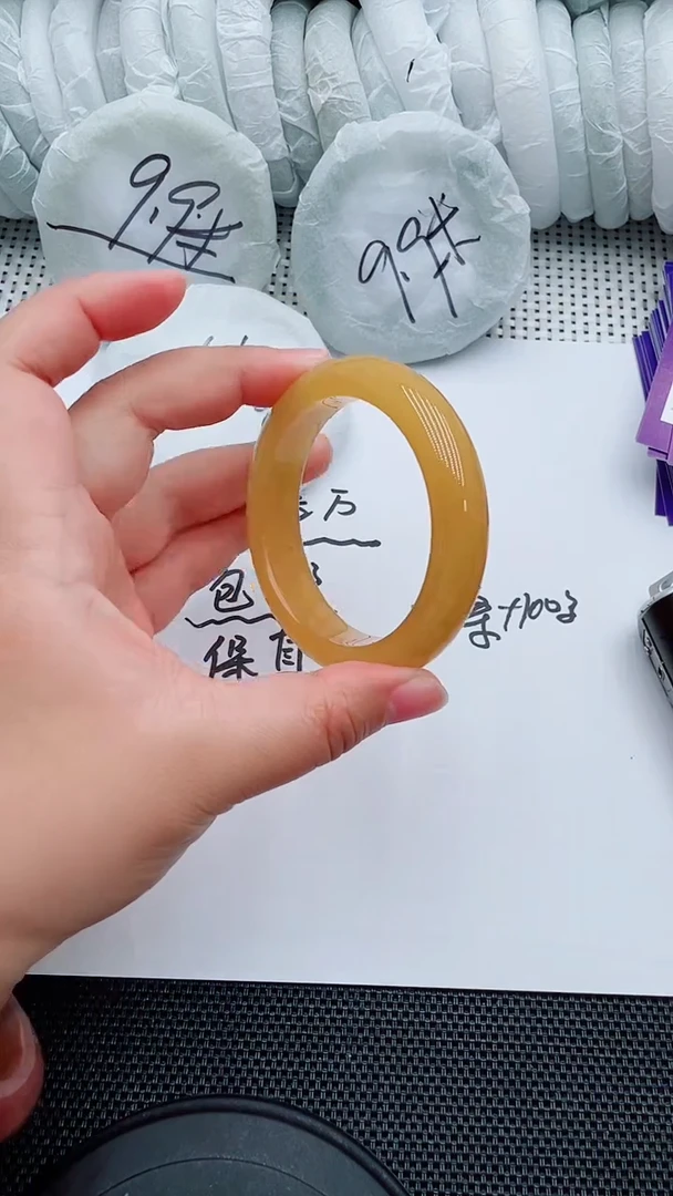 未镶嵌手镯石英质玉26-55-56