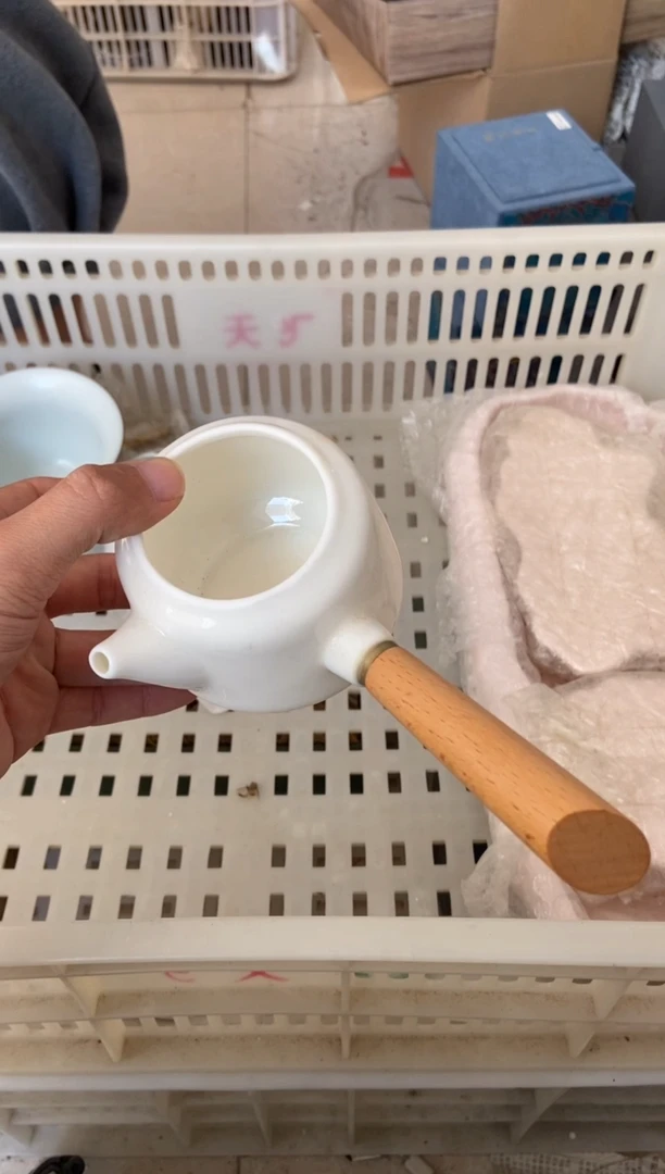 杯子陶无运费险有瑕疵的摄影的产品有使用过的痕迹有点脏介意勿拍